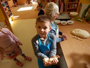 Pečeme ve školce - od zrníčka po rohlík